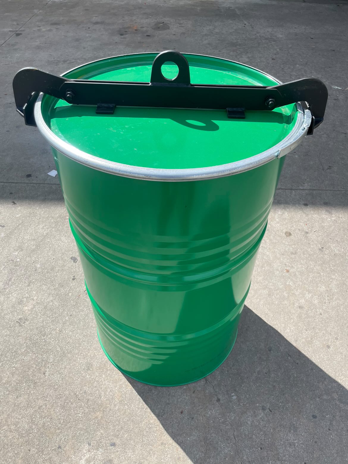 Hook for drums
