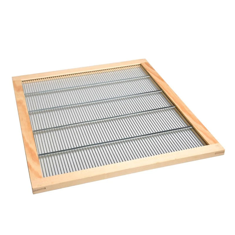 Metal queen excluder