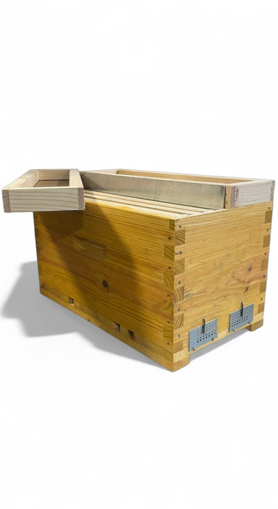 Nucleo Madera 3+3 Cuadros Langstroth x4 Piqueras x2 Entretapas Altas