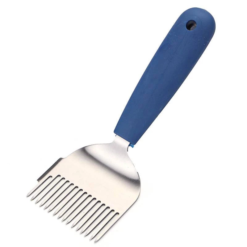Comb with scraper